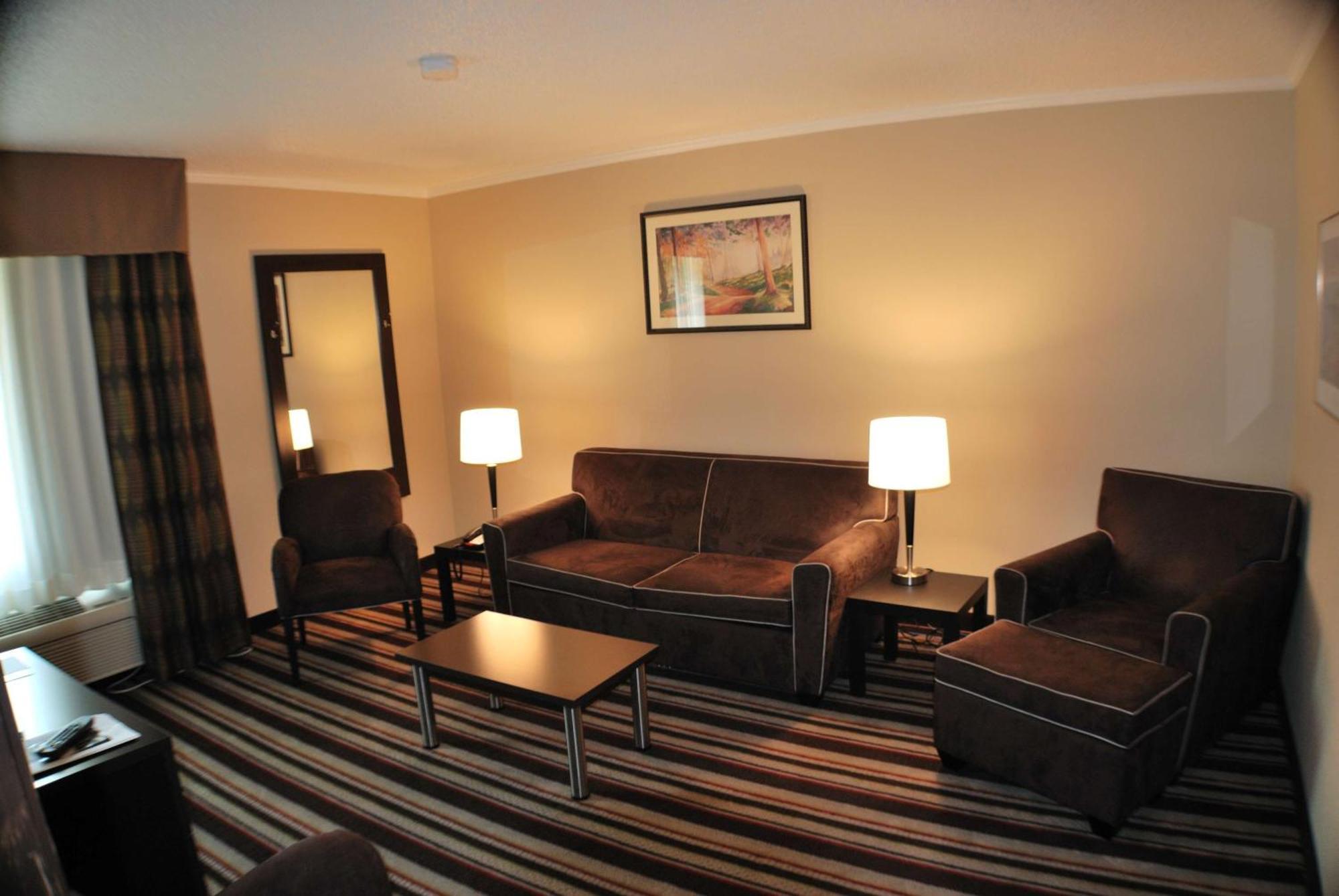 Holiday Inn Express Nashville W-I40 By Ihg Ngoại thất bức ảnh