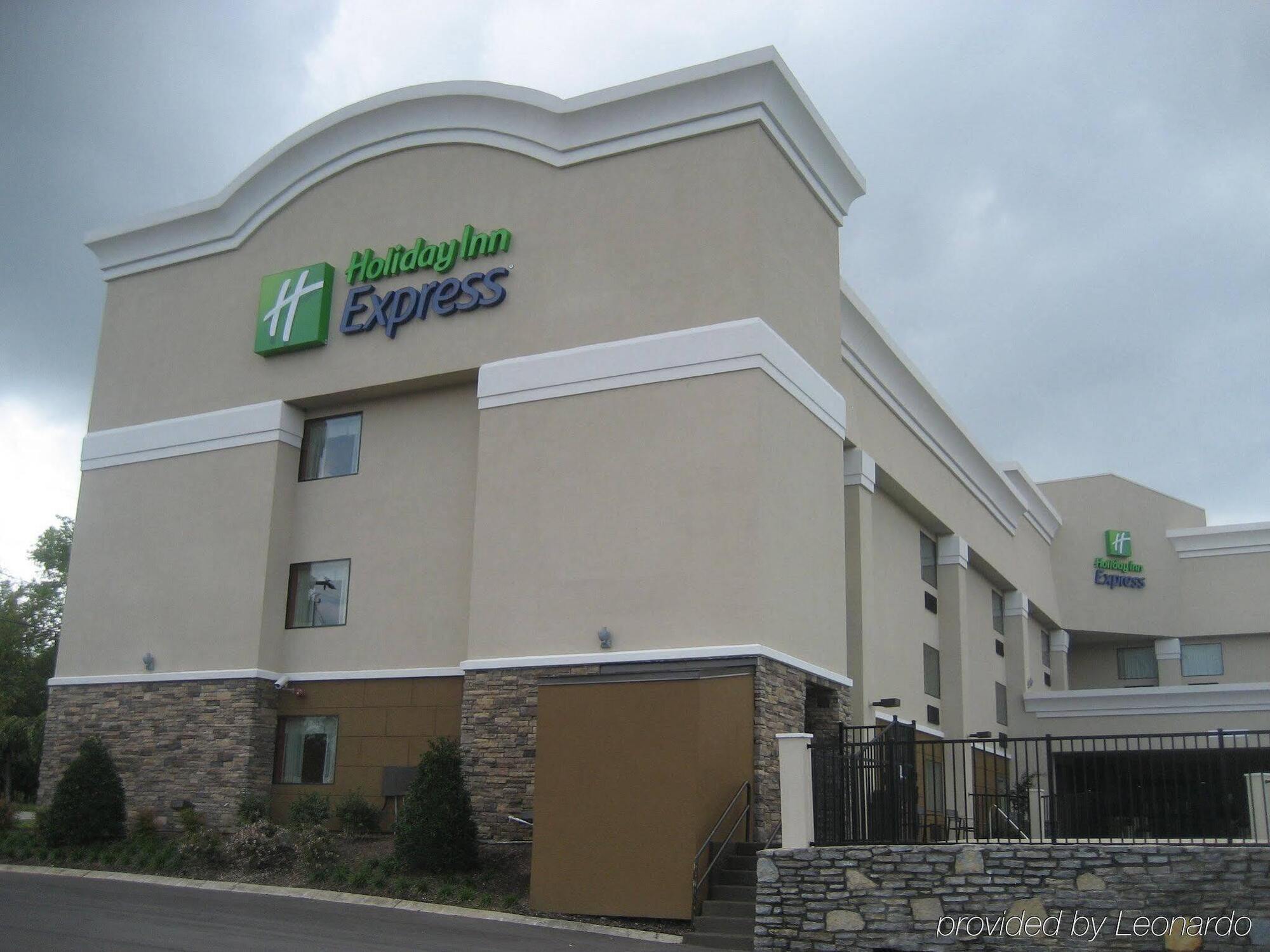 Holiday Inn Express Nashville W-I40, An Ihg Hotel Ngoại thất bức ảnh